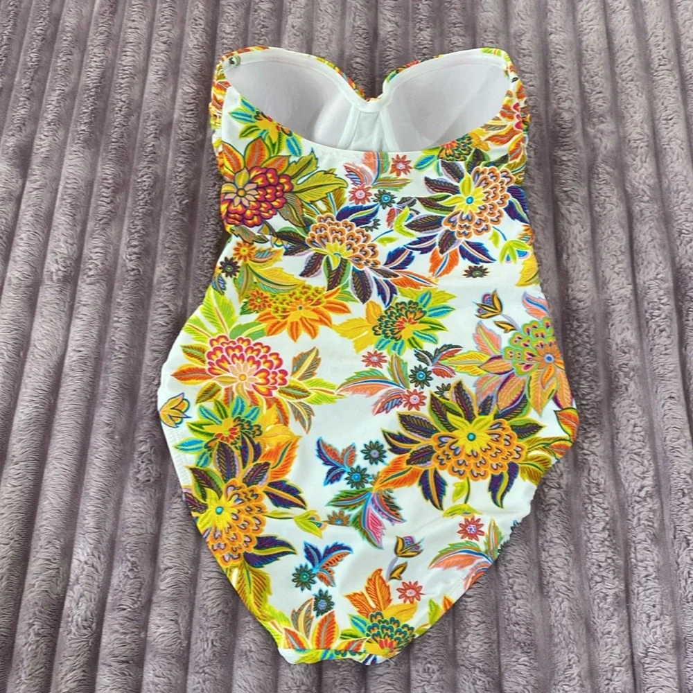 Bleu Rod Beattie one piece swimsuit. Let the Sun Chine In size 6 - Picture 4 of 10